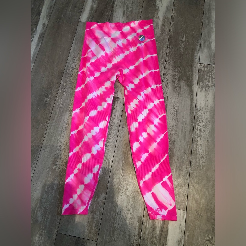 vs pink htf size large pink tye-dye seamless leggings